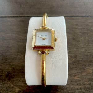 Gucci Women Bangle Watch
